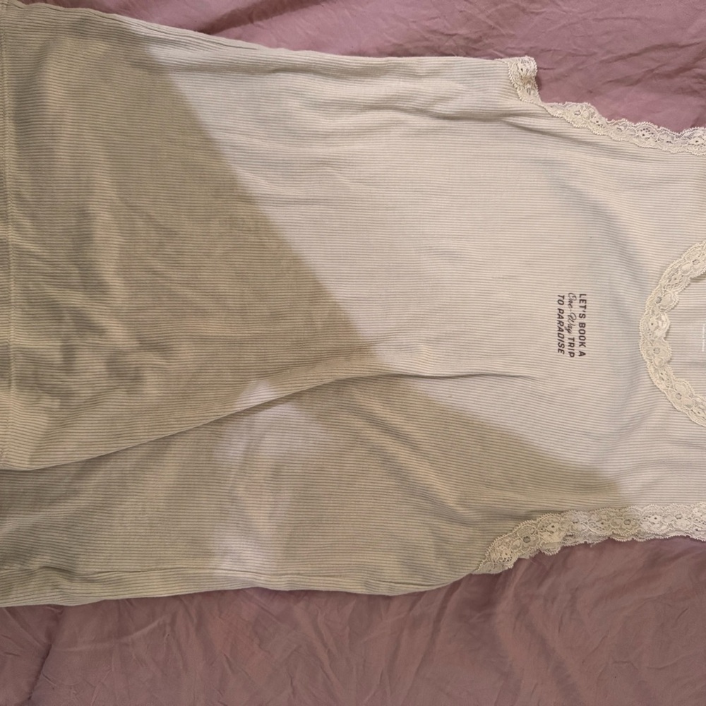 American Eagle Lace Trimmed tank top